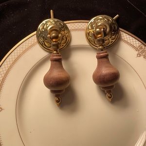 Set of 2 Eastlake Drop Pulls